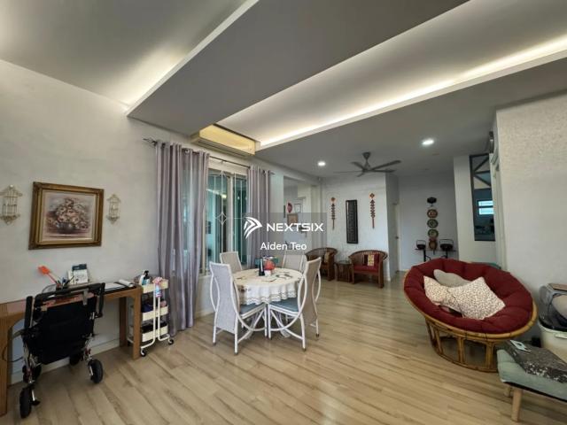Residential House for sale in Malaka