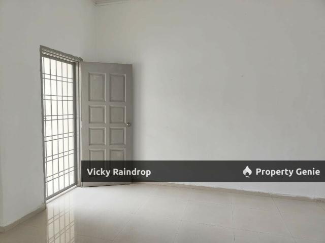 Terraced House for sale in Semabok, Malaka
