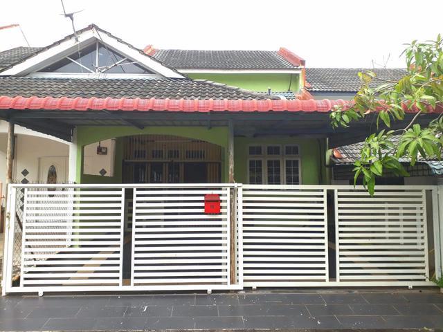 Terraced House for sale in Kuantan