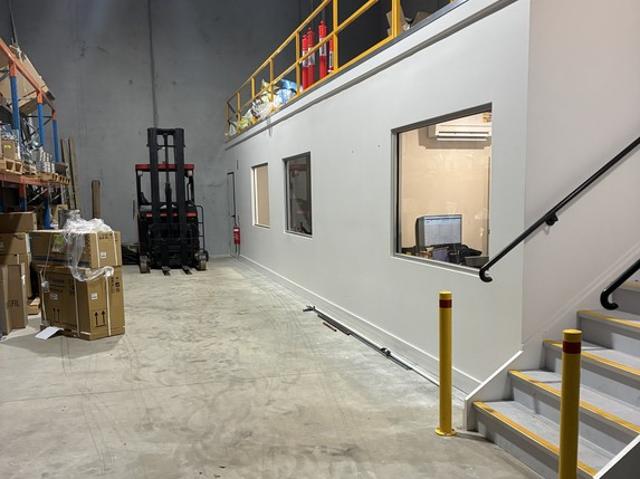 Warehouse for sale in Bathurst, New South Wales