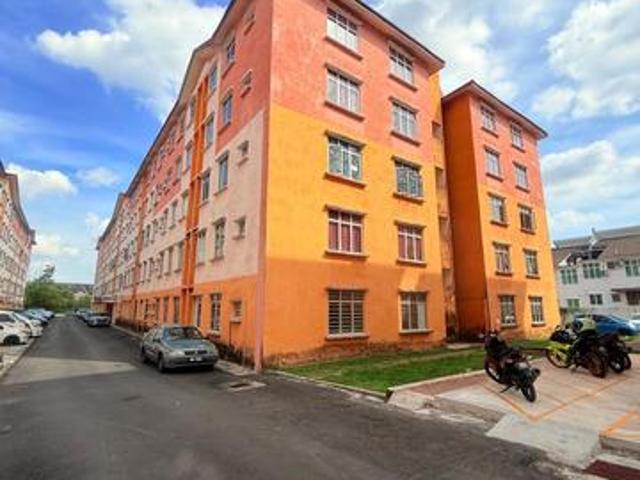 Apartment for sale in Sendayan Village, Negeri Sembilan