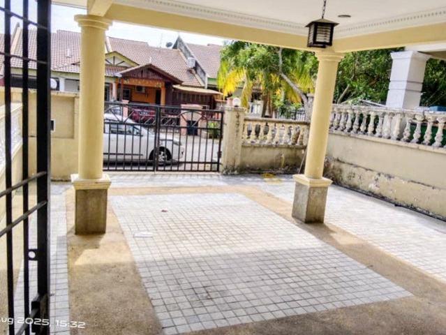 Terraced House for sale in Tanjong Sepat, Selangor