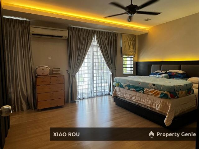 Terraced House for sale in Malaka