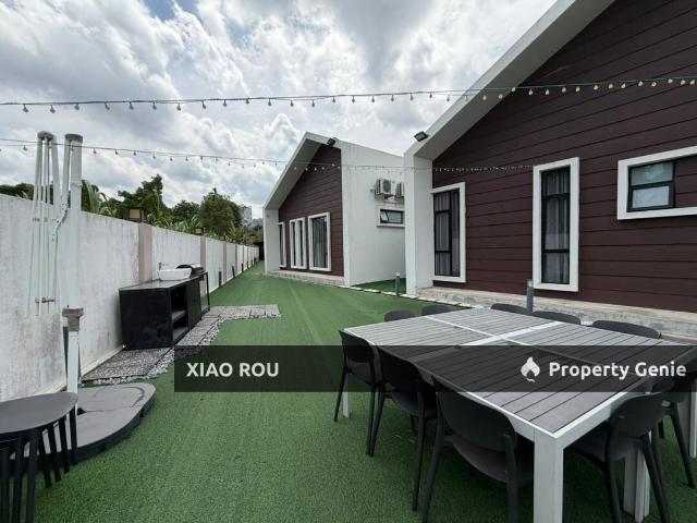 Bungalow for sale in Malaka