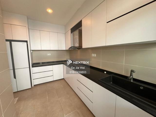Residential House for sale in Malaka