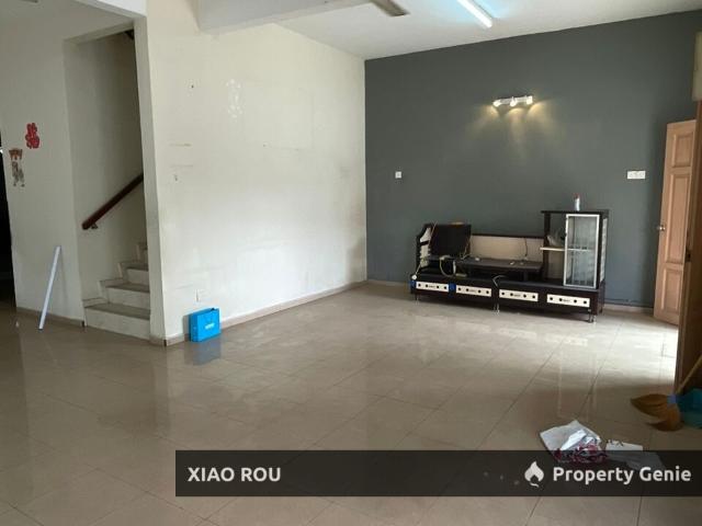 Residential House for sale in Malaka