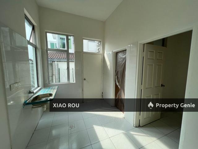 Residential House for sale in Malaka