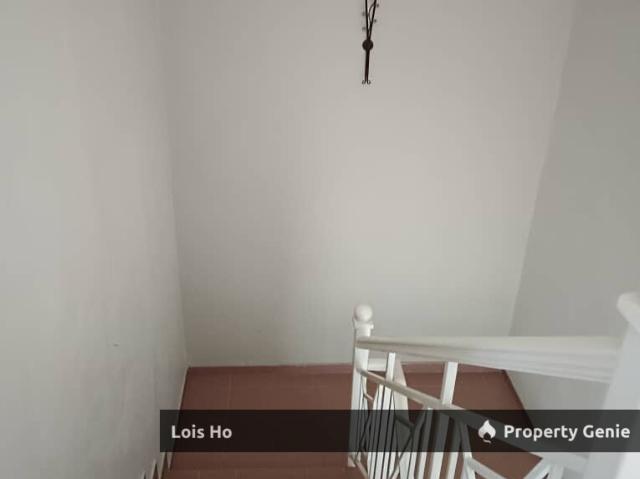 Terraced House for sale in Malaka