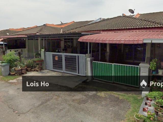 Terraced House for sale in Malaka