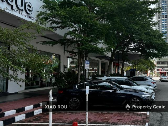 Shop for sale in Malaka