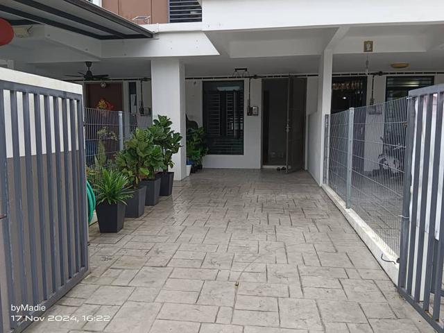Townhouse for sale in Petaling, Subang Jaya