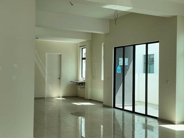 Residential House for sale in Malaka