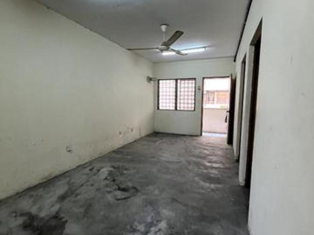 Flat for sale in Kajang, Langat