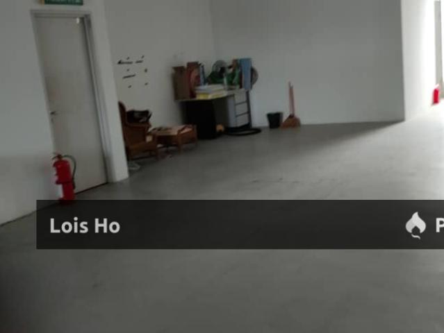 Shop for sale in Malaka