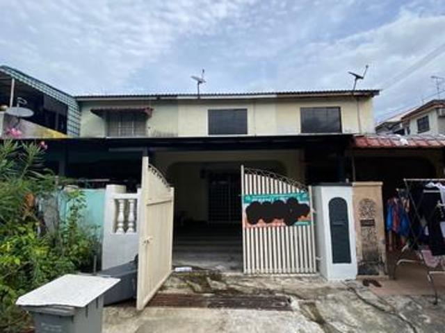 Terraced House for sale in Ulu Tiram, Johor