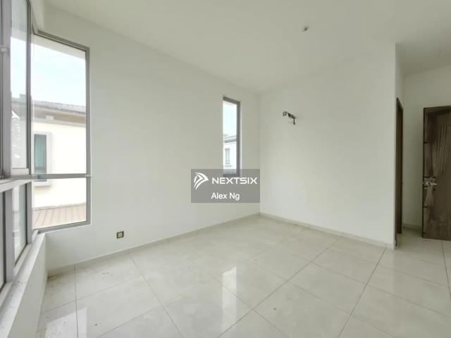 Residential House for sale in Petaling, Subang Jaya