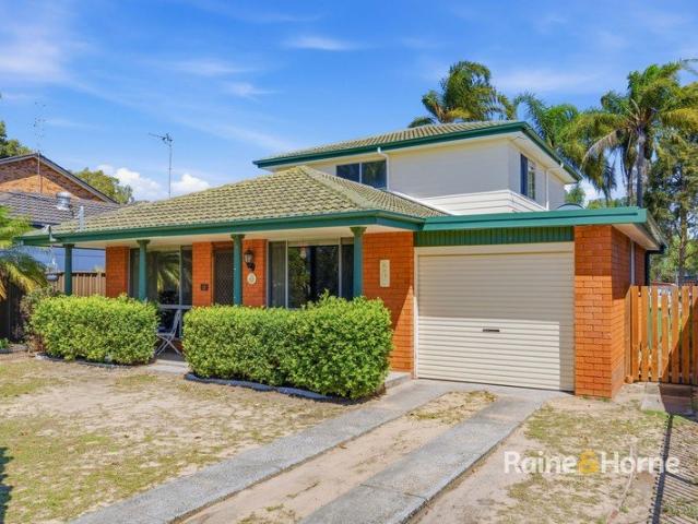 House for sale in Umina Beach, Gosford