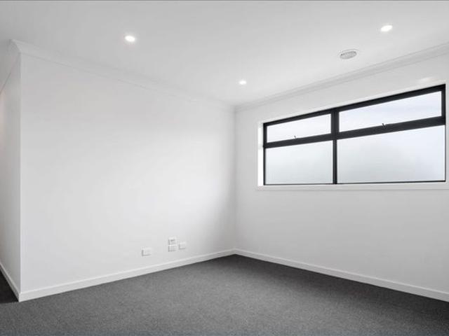 Townhouse for rent in Keilor East, Melbourne