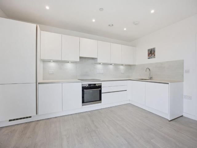 House for rent in Hayes Village, Greater London