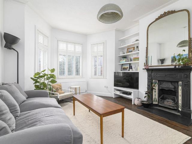 House for rent in Upper Clapton, Greater London