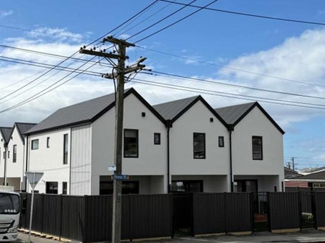 House for rent in Otakou