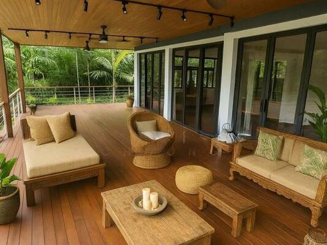 Detached House for sale in Holland