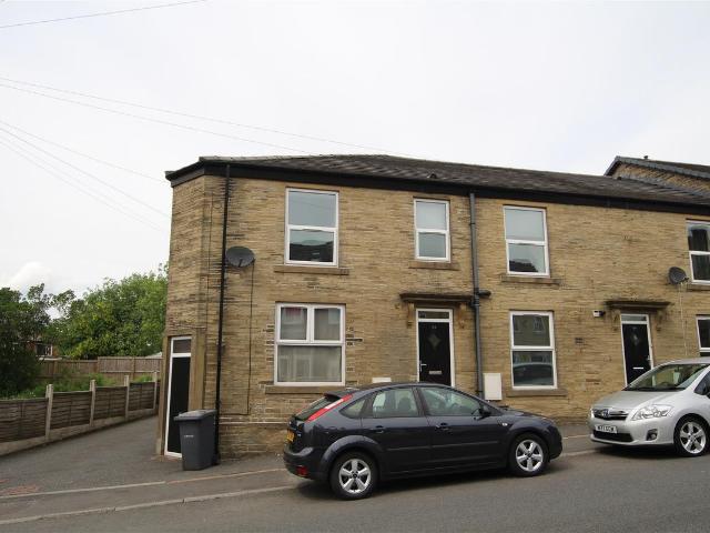House for rent in Queensbury, West Yorkshire
