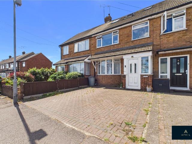 House for rent in South Hornchurch, Greater London