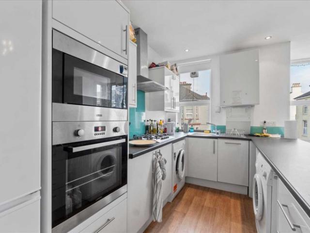 Room for rent in Pennycomequick, Plymouth