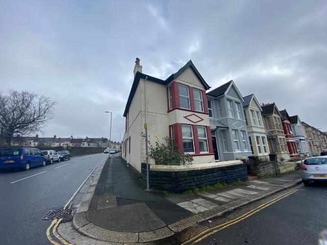 Apartment for rent in Pennycomequick, Mount Wise