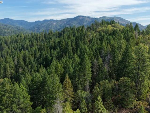 Land for sale in Rogue River, Jackson County