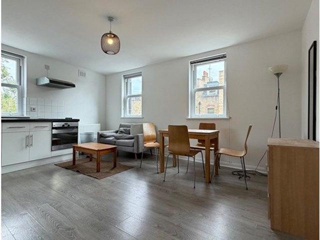 Apartment for rent in Old Ford, Bow