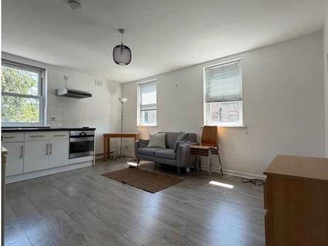 Apartment for rent in Old Ford, Bow