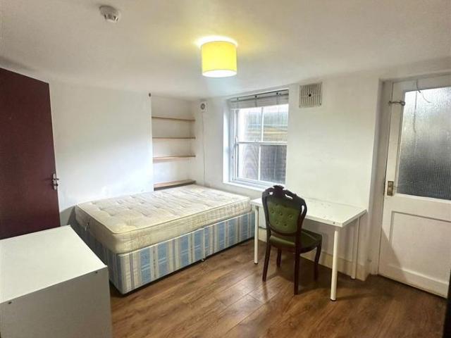 Room for rent in St. George in the East, Greater London