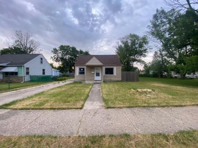 House for sale in Roseville, Michigan