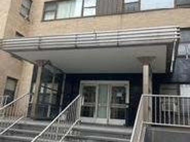 Condo for sale in The Bronx, Arverne