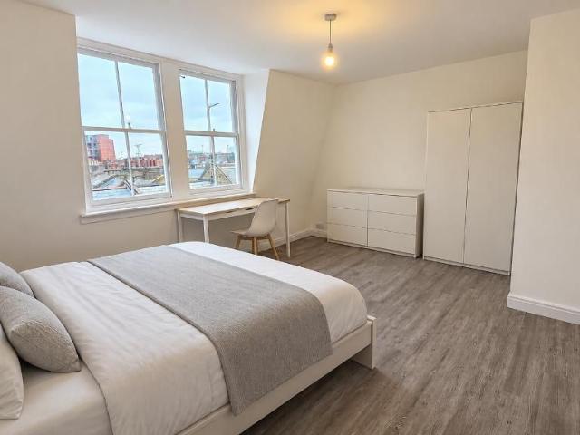 Room for rent in St. George in the East, Greater London