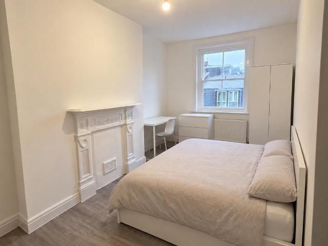 Room for rent in St. George in the East, Greater London