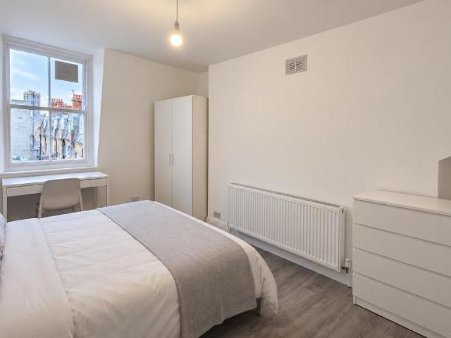 Room for rent in St. George in the East, Greater London