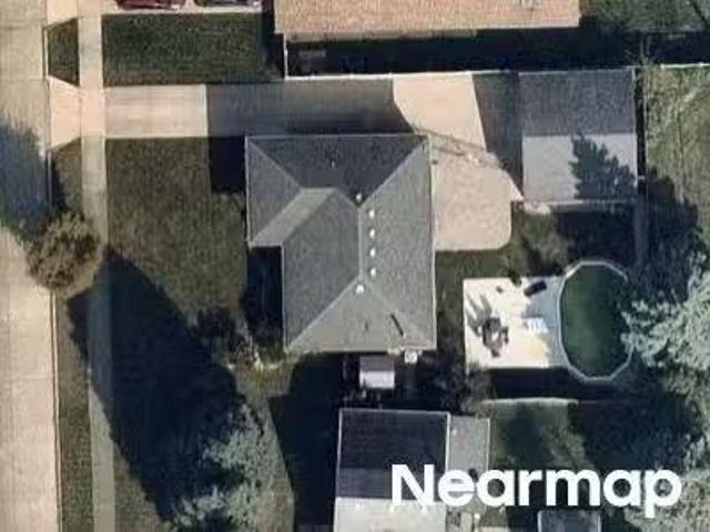 House for sale in Taylor