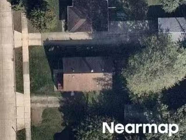 House for sale in Taylor