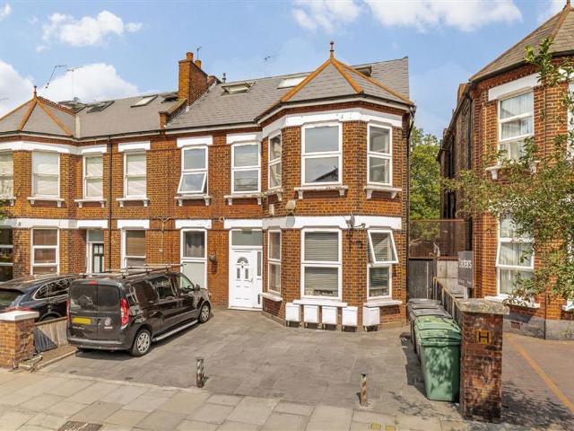 Apartment for rent in Kilburn, Greater London