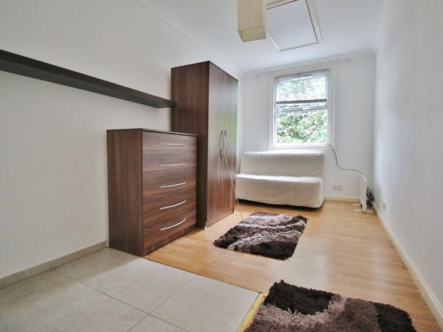 Studio for rent in Kilburn, Greater London