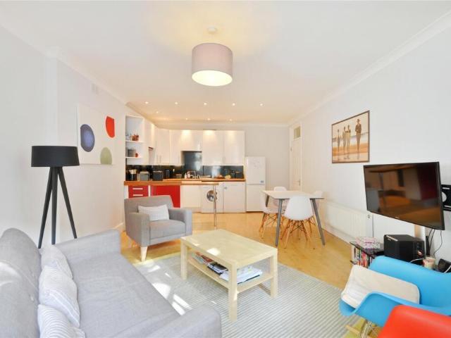 House for rent in Kilburn, Greater London