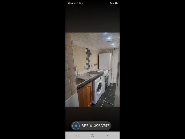 Studio for rent in Torpoint