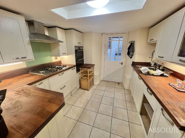 House for rent in Combe Pafford