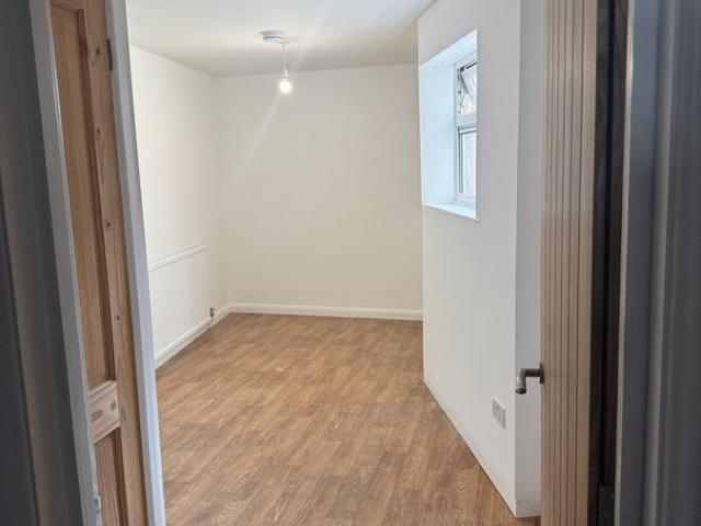 Room for rent in Chard Town, Chard