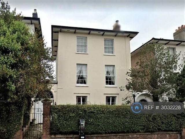 Apartment for rent in Watergate, Devon