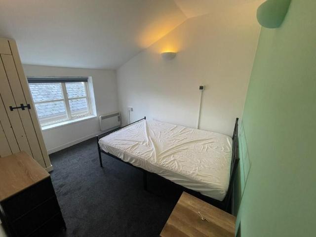Studio for rent in Key Street, Suffolk
