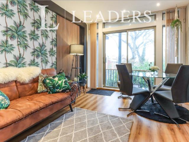 Apartment for rent in Newtown, Two Mills